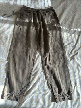 Love Tree Men's Olive Drawstring Joggers